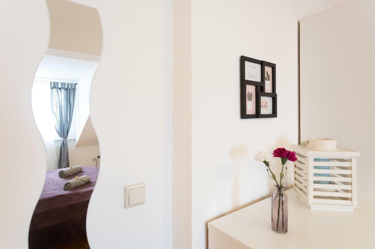 Lovely Two Level For Families Wien